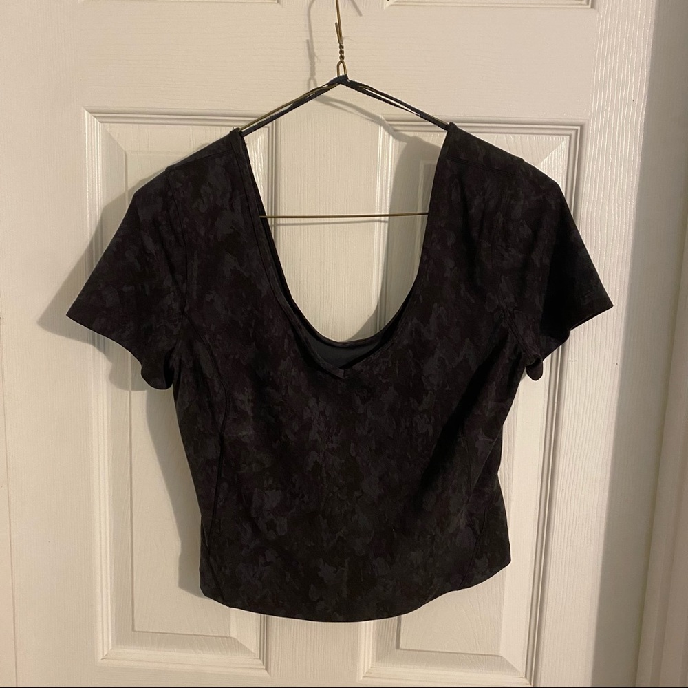 NWOT Lululemon align short sleeve! Black snakeskin print